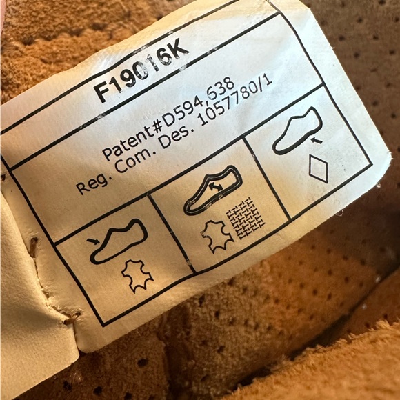 Ugg Classic Unlined Mini Perf Boots - Picture 9 of 11